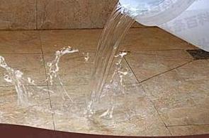 永春漏水维修 免砸砖防水材料该如何施工
